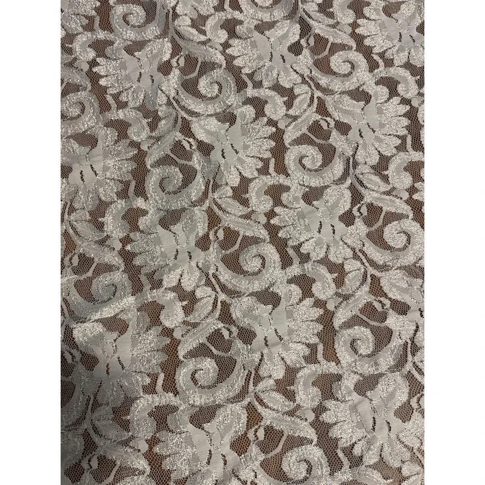 Vintage White Floral‎ Lace Fabric 36
